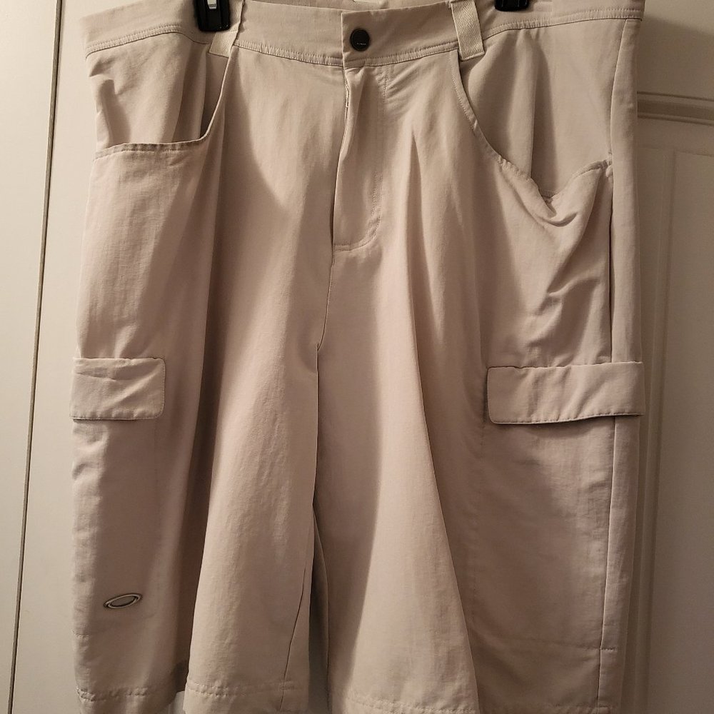 Oakley cargo shorts